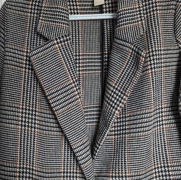 H&M Long Plaid Overcoat - Size 8 - Picture 3 of 6